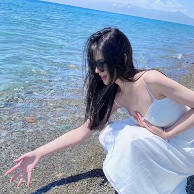 千钧。一发
